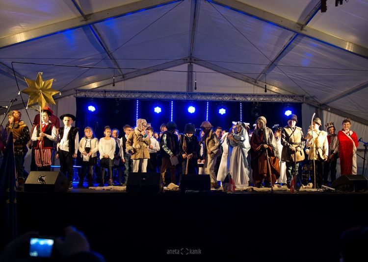 Międzynarodowy Festiwal Choinki w Połomi, GOKiR Mszana