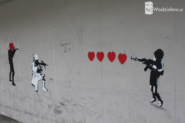 „Wojna wojnie”: niecodzienny street art w Rodzinnym Parku Rozrywki, mk