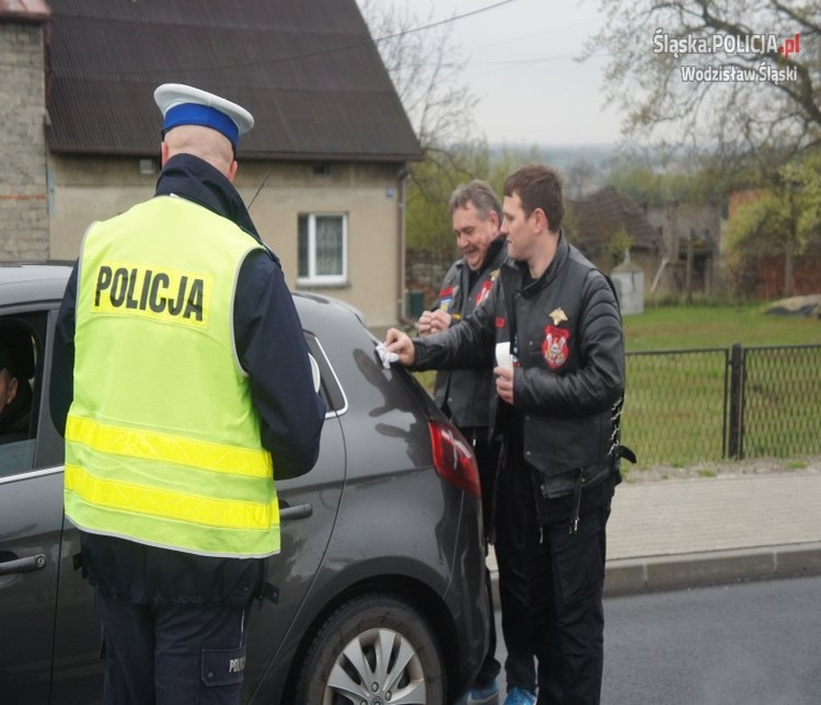 „Patrz w lusterka”: policjanci i motocykliści we wspólnej akcji, KPP Wodzisław Śl.