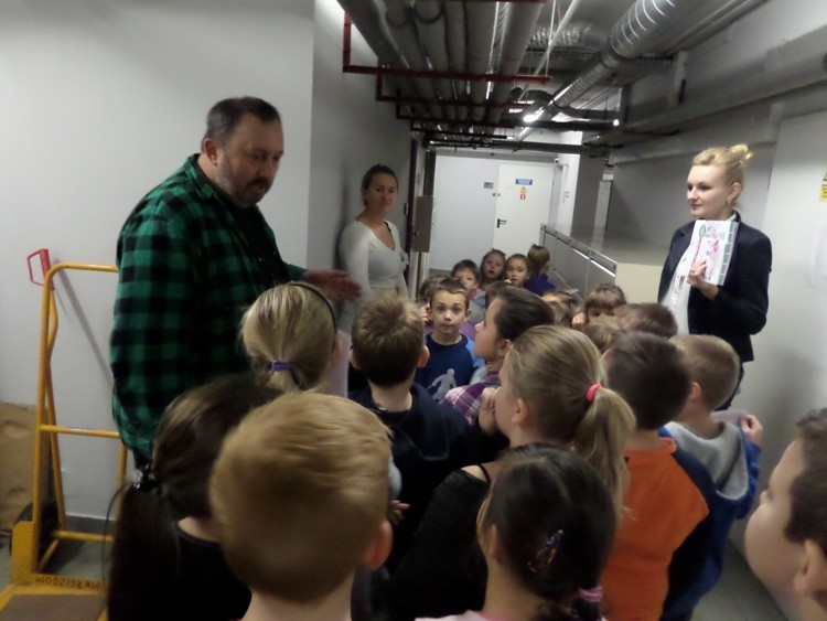 Dzieci z wizytą w wodzisławskim ZUS-ie, materiały prasowe ZUS