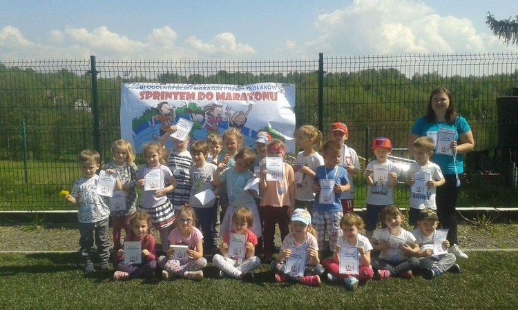 110 dzieci z Wodzisławia pobiegło w Maratonie Przedszkolaków, ZS nr 1 w Wodzisławiu Śląskim