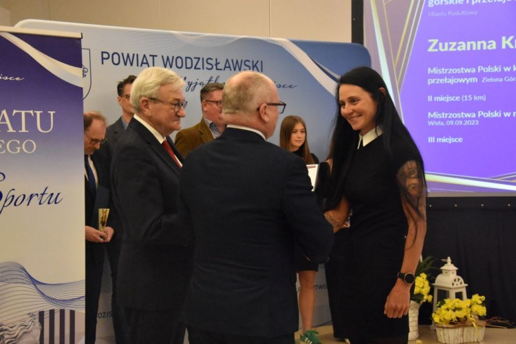 Gala Kultury i Sportu. Nagrodzono ponad 50 osób [ZDJĘCIA], Starostwo Powiatowe w Wodzisławiu Śląskim