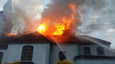 Pożar kościoła w Nieboczowach. Jest podejrzenie podpalenia AKTUALIZACJA