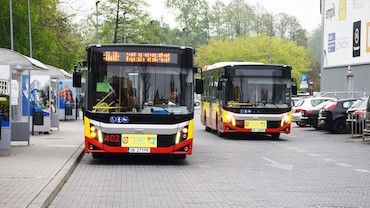 Więcej pasażerów w autobusach komunikacji miejskiej