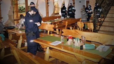 Sanepid i policja w Chacie Staropolskiej. „Ilość funkcjonariuszy szokująca”