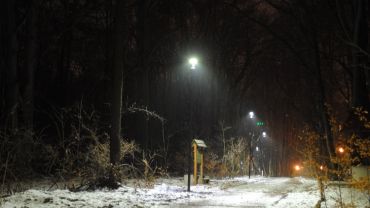 Park w Radlinie ma już nowe oświetlenie