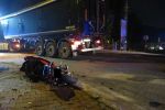 Wodzisław, Marklowicka: poważny wypadek z udziałem motocykla i ciężarówki. 33-latek w bardzo ciężkim stanie, 
