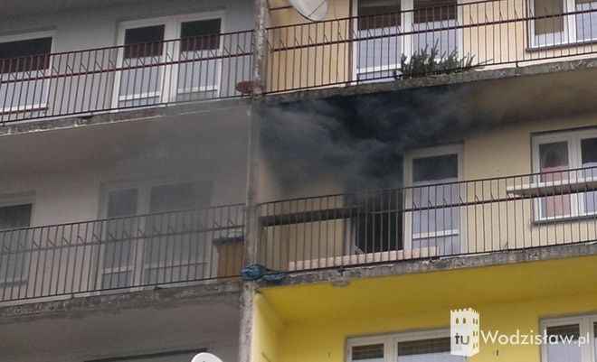Zwarcie instalacji elektrycznej telewizora było przyczyną pożaru, do którego doszło dziś w jednym z bloków ma osiedlu XXX-lecia w Wodzisławiu