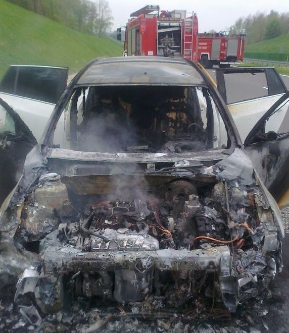 Opel insignia stanął w płomieniach na A1, PSP Wodzisław