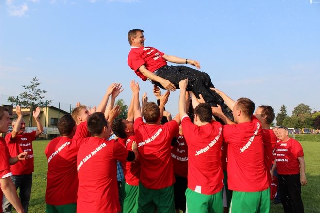 W minionym sezonie piłkarze z Turzy Ślaskiej świętowali historyczny awans do ligi okręgowej