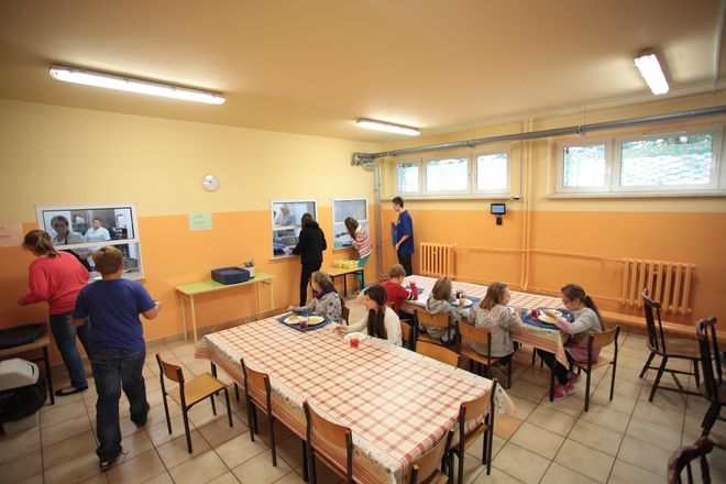 Nowa stołówka i kuchnia w szkole sportowej w Radlinie, UM Radlina