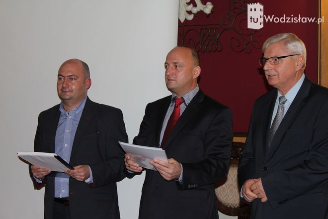 Krzysztof Dybiec podziękował wieloletnim cżłonkom i osobom wspierającym IG. 