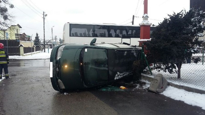 Kierowca nie zauważył autobusu, KPP Wodzisław Śl. 