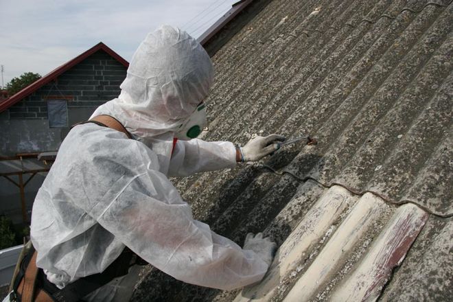 Powiat wspiera gminy w usuwaniu azbestu, archiwum