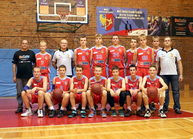 Młodzi koszykarze MKS-u Wodzisław Śląski wygrali mecz z MOSiR-em Cieszyn i awansowali do Finału ''A'' Mistrzostw Śląska