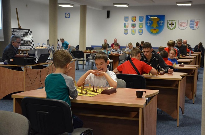 43 zawodników w różnym wieku wzięło udział w V edycji mistrzostw powiatu wodzisławskiego w szachach