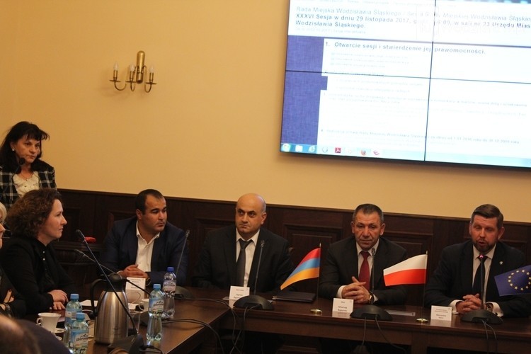 Goście z Armenii na sesji rady miasta, mk