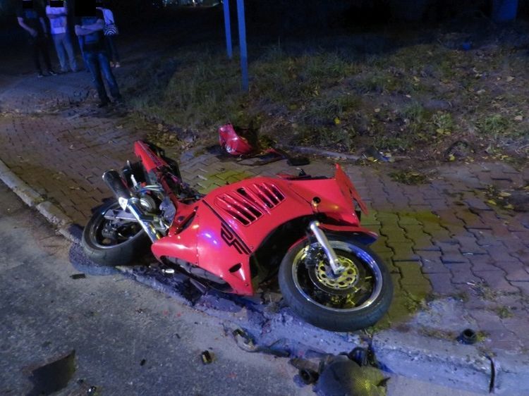 Tragiczny wypadek na Marklowickiej. 33-letni motocyklista zmarł w szpitalu, KPPSP Wodzisław Śl.