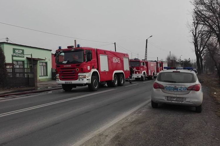 Pożar w Lubomi. Pogorzelcy proszą o pomoc (zdjęcia, wideo), Wodzisław Śląski i okolice-Informacje drogowe 24H