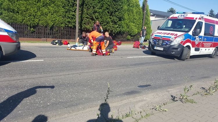 Jastrzębska: groźny wypadek z udziałem motocykla. Śmigłowiec zabrał ranną pasażerkę, Wodzisław Śląski i okolice-Informacje drogowe 24H/Facebook