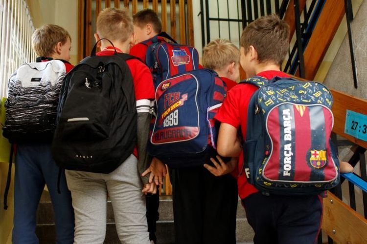Powiat: w szkołach rusza ważenie tornistrów, MEN