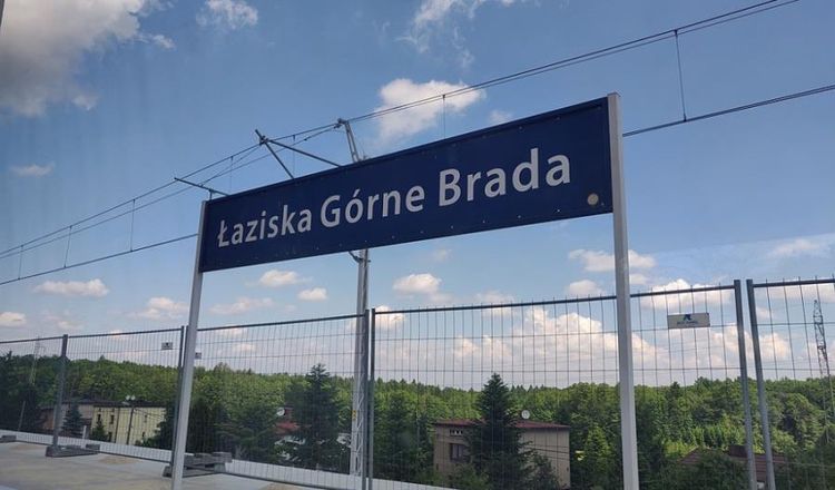 Mijanka pociągów na stacji Łaziska Górne Brada. Co to oznacza dla podróżnych?, 