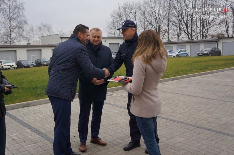 Flota wodzisławskiej policji wzbogaciła się o cztery nowe „cacka”, mk; źródło: KPP Wodzisław Śl.