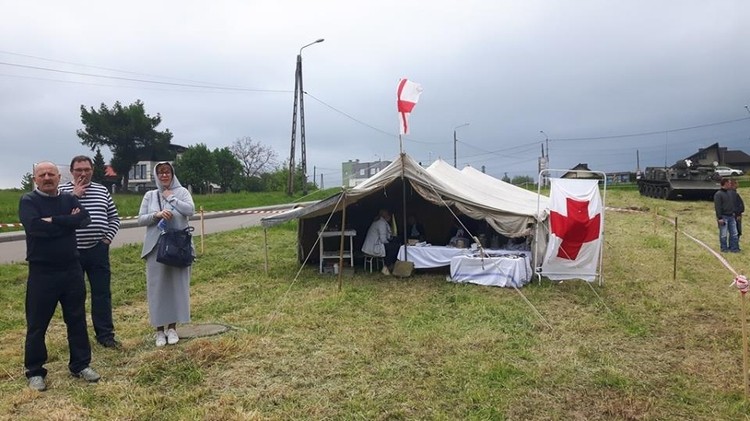 Mieszkańcy bawili się na pikniku militarnym w Mszanie, Rafał Jabłoński