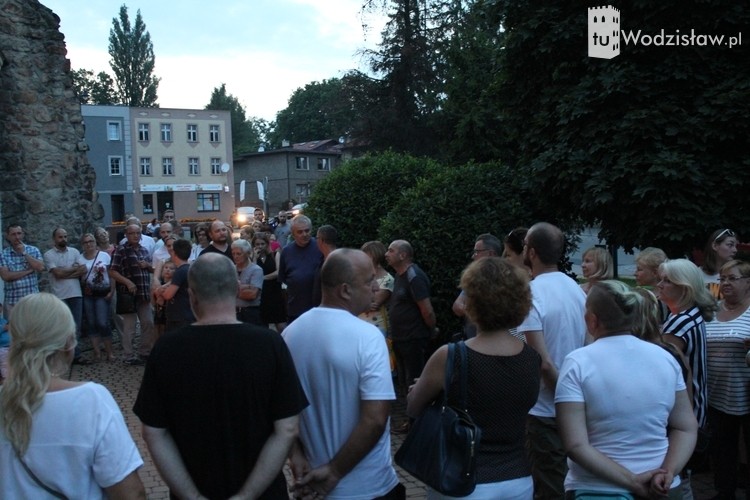 Protest wodzisławian przed Sądem Rejonowym, mk
