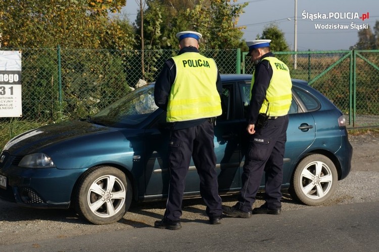 Policjanci sprawdzali czy kierowcy stosują się do ograniczeń prędkości, KPP Wodzisław