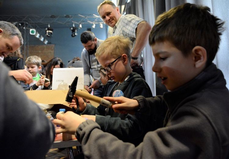 „YETI” w WCK. Dzieci wcieliły się w młodych wynalazców (wideo), Wodzisławskie Centrum Kultury