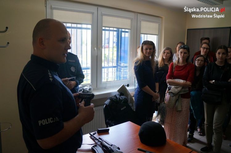 Wodzisławska komenda policji gościła studentów z Czech, KPP w Wodzisławiu Śląskim
