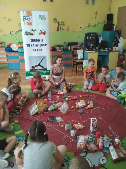 Młodzi mieszkańcy powiatu uczyli się zdrowo odżywiać, Starostwo Powiatowe w Wodzisławiu Śląskim