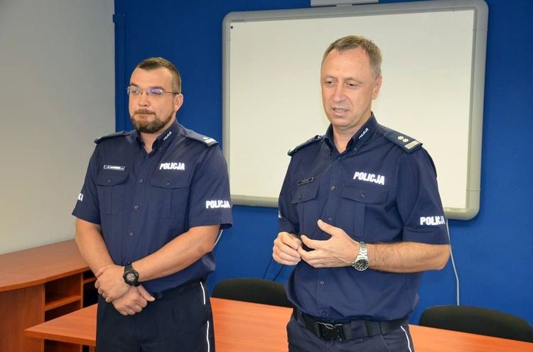 Nowy zastępca komendanta policji oficjalnie na służbie, Starostwo Powiatowe w Wodzisławiu Śląskim