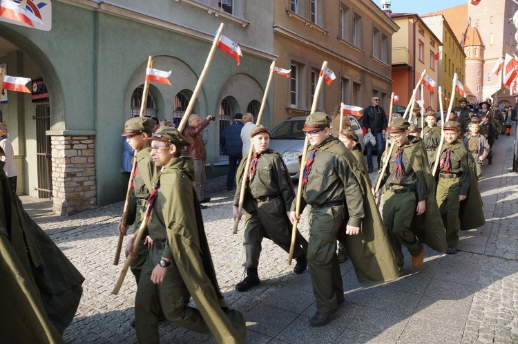 Mieszkańcy Wodzisławia uczcili setną rocznicę odzyskania niepodległości, Urząd Miasta Wodzisław Śląski