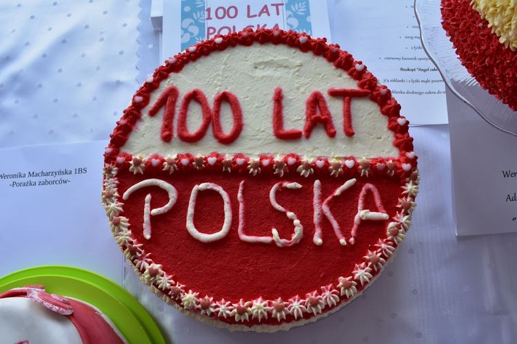 Upiekli torty na 100-lecie niepodległości Polski, Materiały prasowe