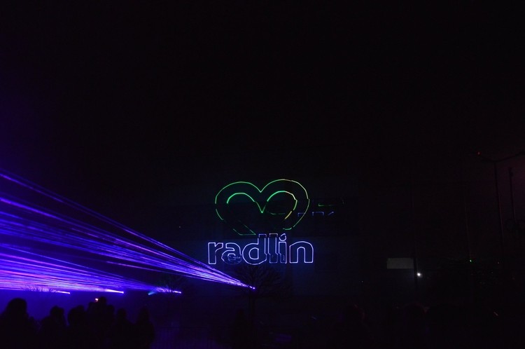 Radlin przywitał Nowy Rok laserami, MOK Radlin