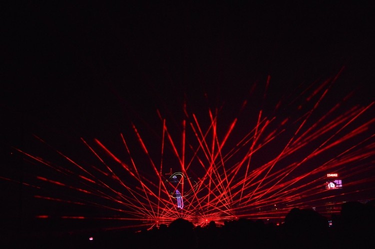 Radlin przywitał Nowy Rok laserami, MOK Radlin