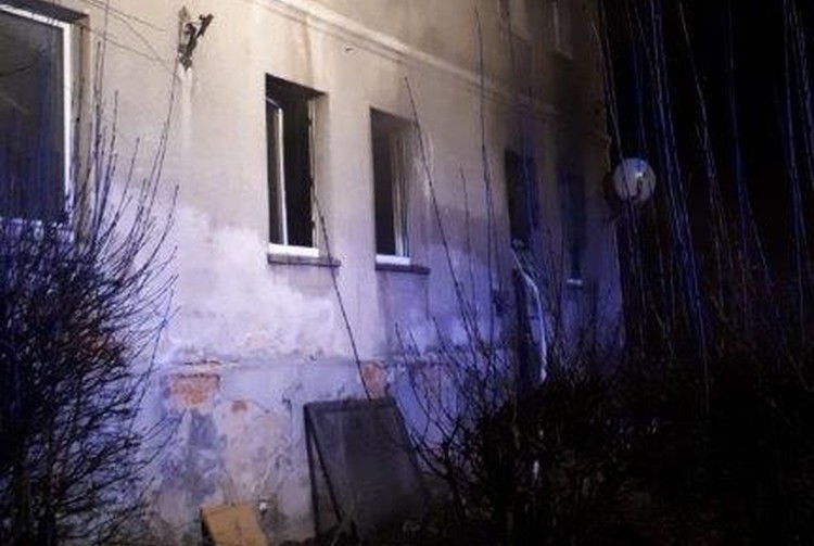 Pszów: w pożarze pustostanu zginął mężczyzna, KP PSP Wodzisław Śląski