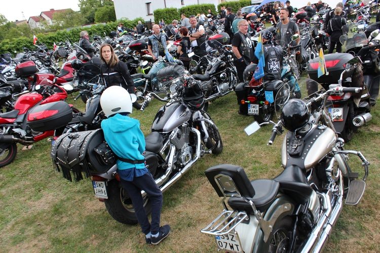 Motocykliści z Polski i Czech spotkali się w Skrbeńsku, ap