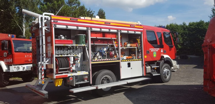 Do OSP Biertułtowy trafił nowy wóz strażacki, Radlin.pl / OSP Biertułtowy