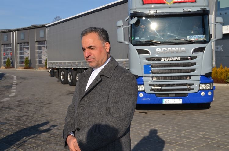 Przekazanie ciężarówki irańskiemu kierowcy, Jakub Prokop