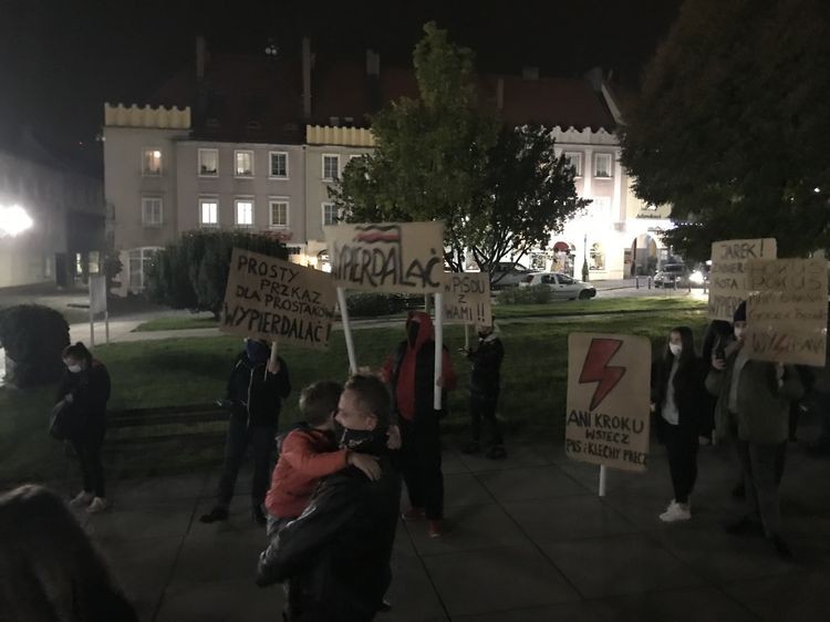 Strajk Kobiet czy inne zgromadzenia są legalne - przełomowe postanowienie sądu w Krakowie, mk