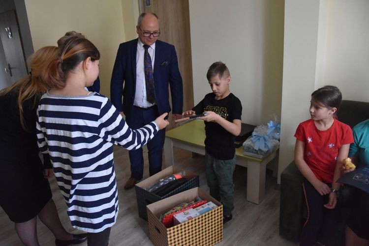 Starosta odwiedził pierwsze dziecko uchodźców urodzone w powiecie, Powiat wodzisławski