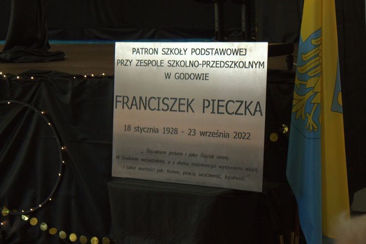Franciszek Pieczka drogowskazem dla uczniów z Godowa [zdjęcia], Kamil Budniok