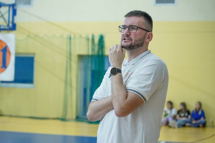 Koszykówka: Olimpijki pokonują MKS MOS Katowice (83:79), Grzegorz Matla