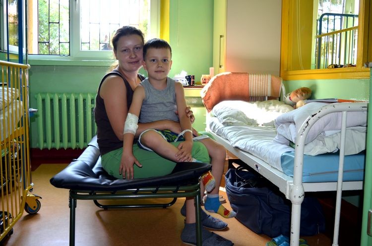 Darczyńcy przekazali 40 łóżek dla pediatrii w Rydułtowach, Tomasz Raudner