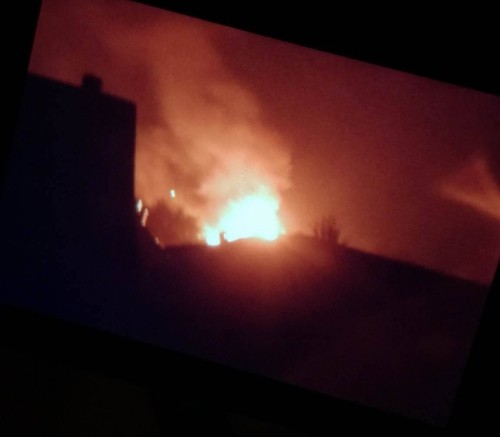 Turza Śląska: pożar domu jednorodzinnego. Od uderzenia pioruna, zdjęcie nadesłane