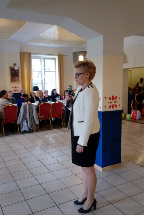 Burmistrz Pszowa wręczyła nagrody nauczycielom, UM Pszów