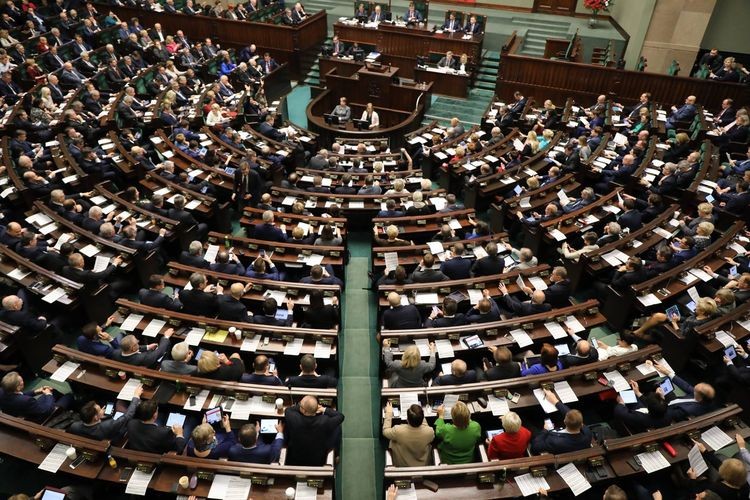 5 lat kadencji i inne poprawki PiS dla samorządu, Kancelaria Sejmu